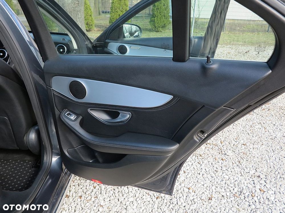 Mercedes-Benz Klasa C 200 (BlueTEC) d Avantgarde - 21