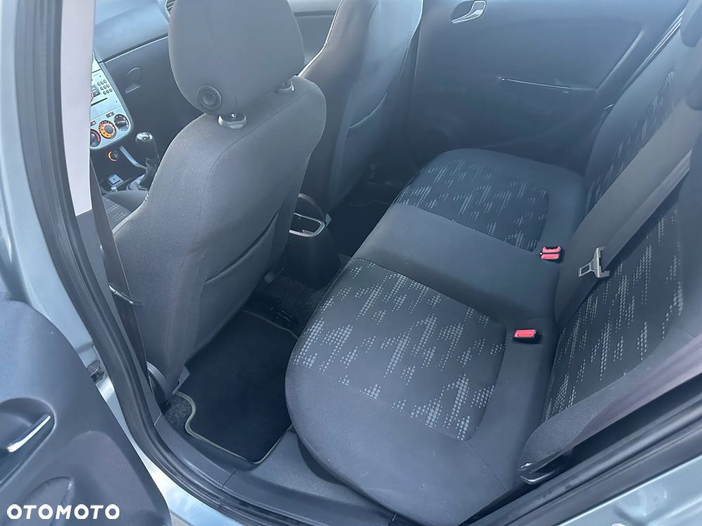 Opel Corsa - 8