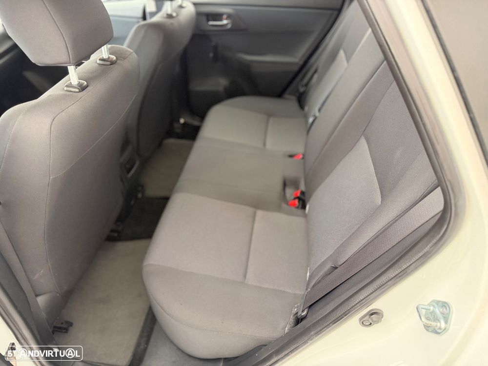 Toyota Auris 1.4 D-4D ACtive - 21