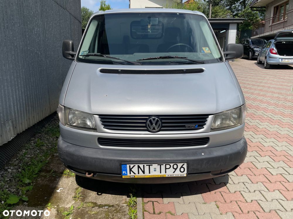 Volkswagen Transporter - 1