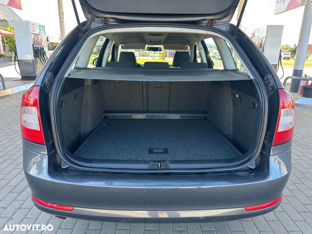 Skoda Octavia 1.6 TDI DPF Ambiente - 5