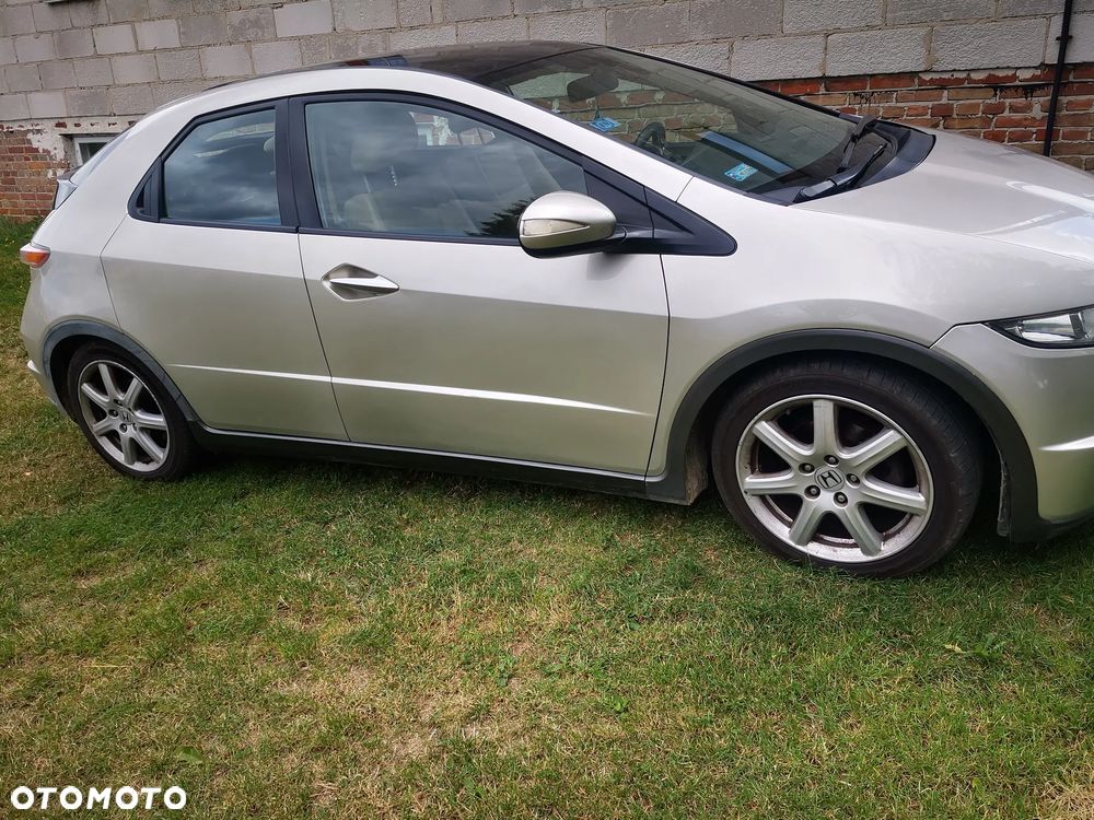 Honda Civic 1.8i-VTEC Automatik Executive - 1