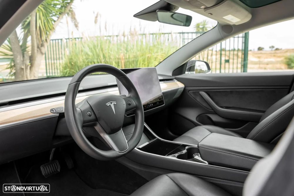 Tesla Model 3 Long-Range Dual Motor AWD - 12