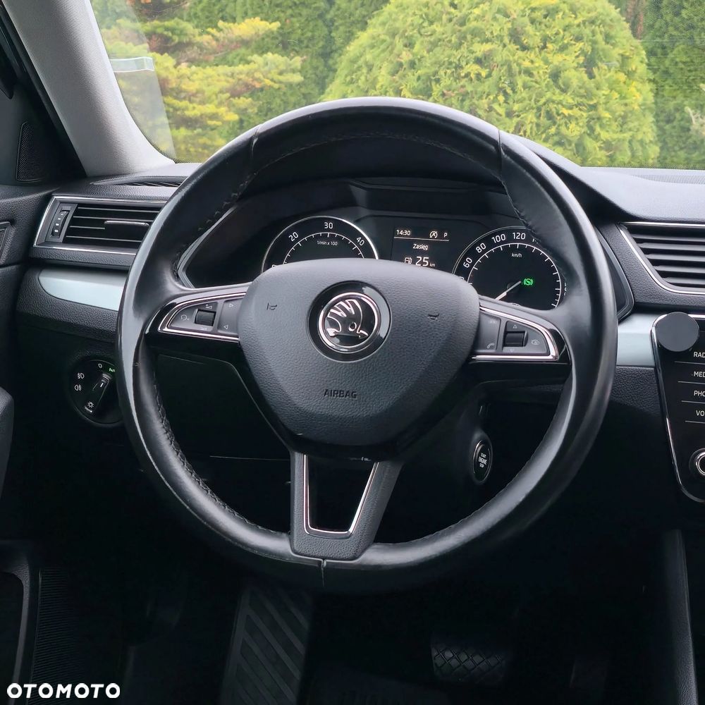 Skoda Superb 2.0 TDI DSG Style - 38