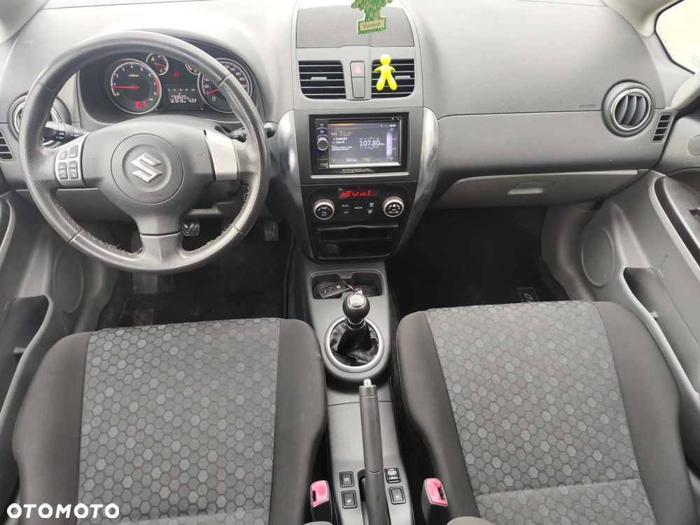 Suzuki SX4 1.6 Premium 4WD - 12
