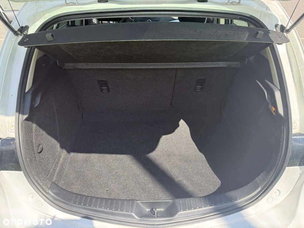 Mazda 3 1.6 Sport Active - 19