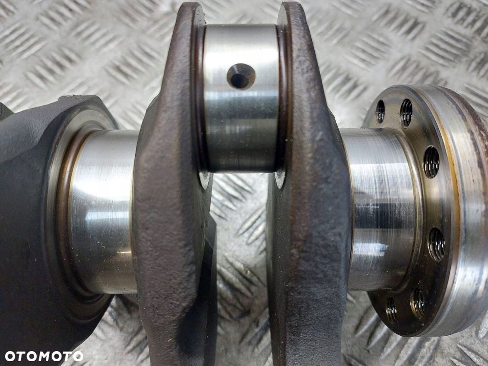 WAŁ KORBOWY VOLVO S80 I 2.9 24V B6304S3 - 6