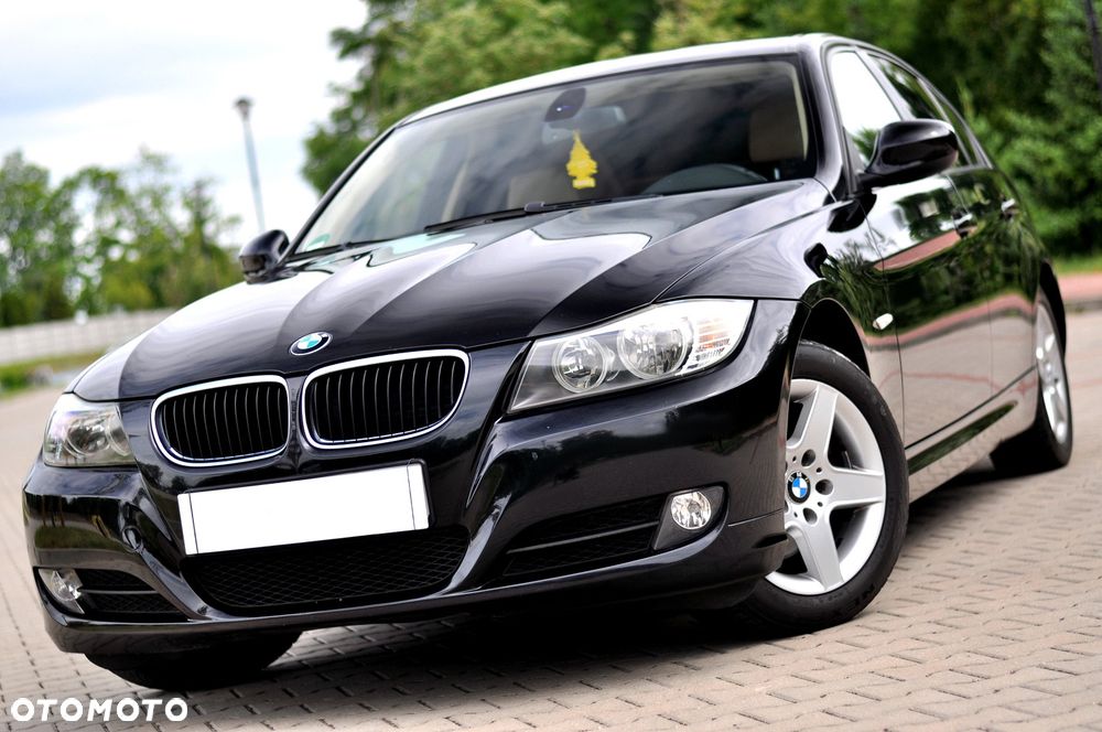 BMW Seria 3 318i Edition Exclusive - 1