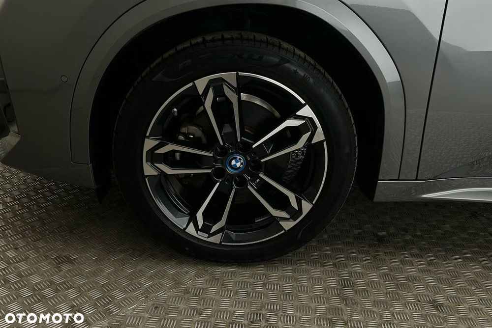 BMW iX2 xDrive30 66.5kWh - 3
