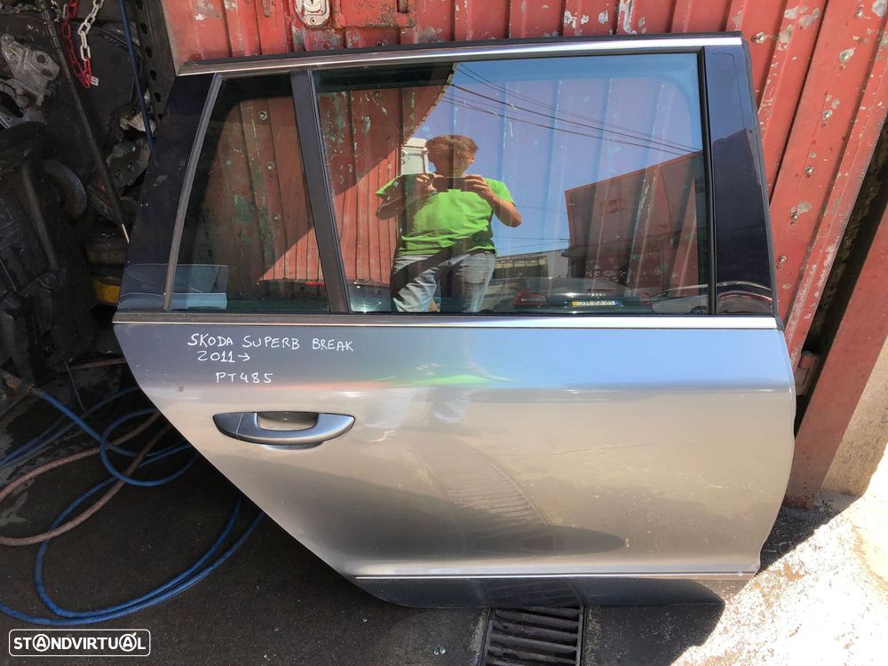 SKODA SUPERB II BREAK PORTA TRÁS DIREITA - PT485 - 1