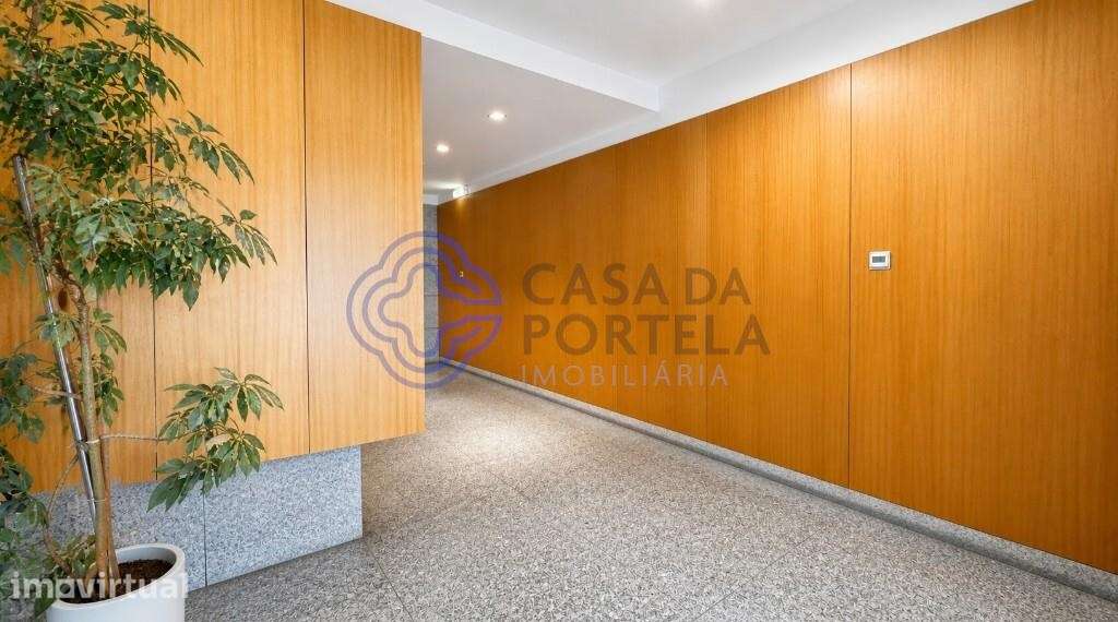 Apartamento T2 Com Garagem, em Leça da Palmeira, Para Venda. - Grande imagem: 3/26