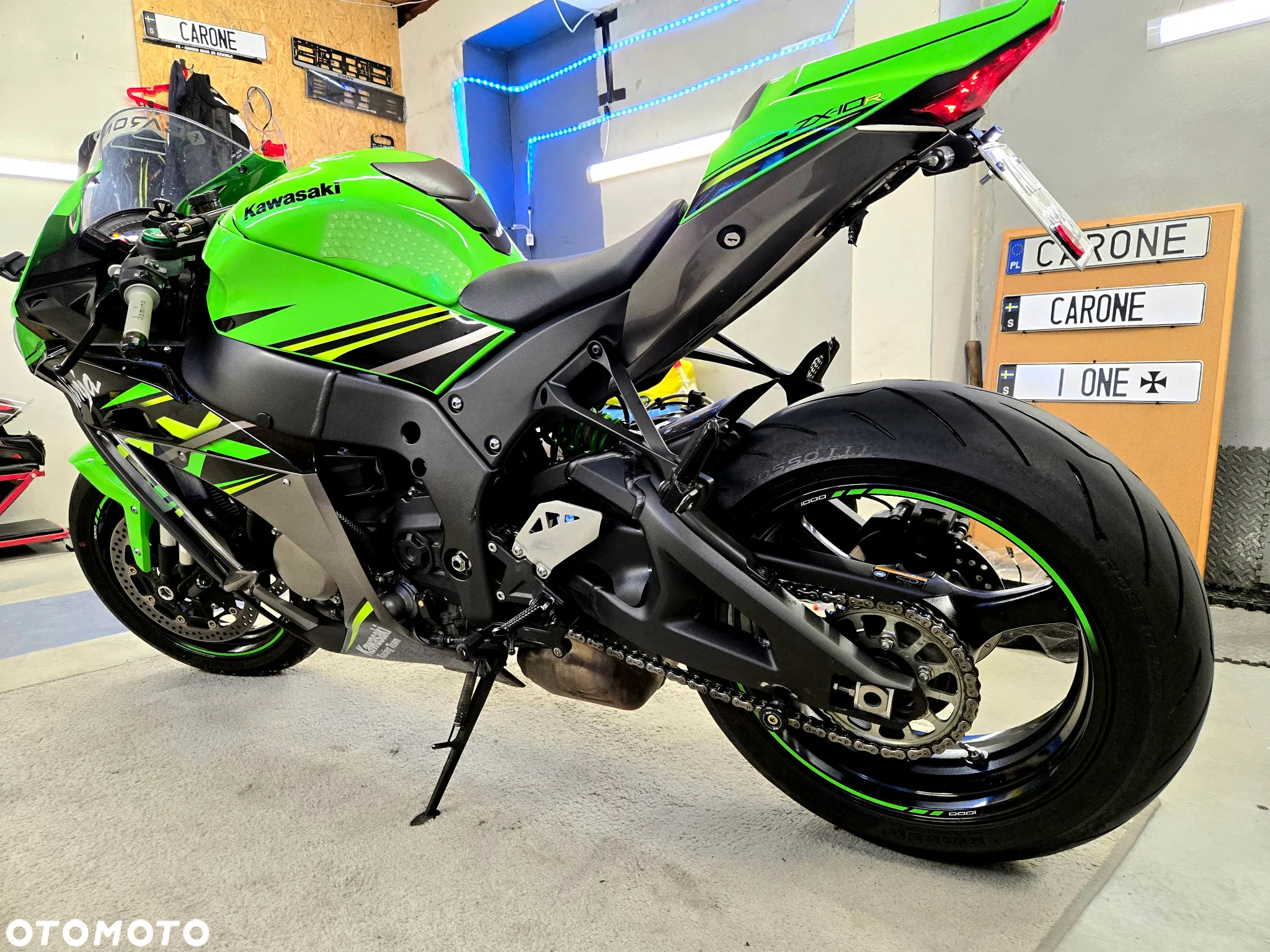 Kawasaki ZXR - 12