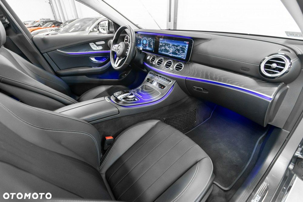 Mercedes-Benz Klasa E - 21