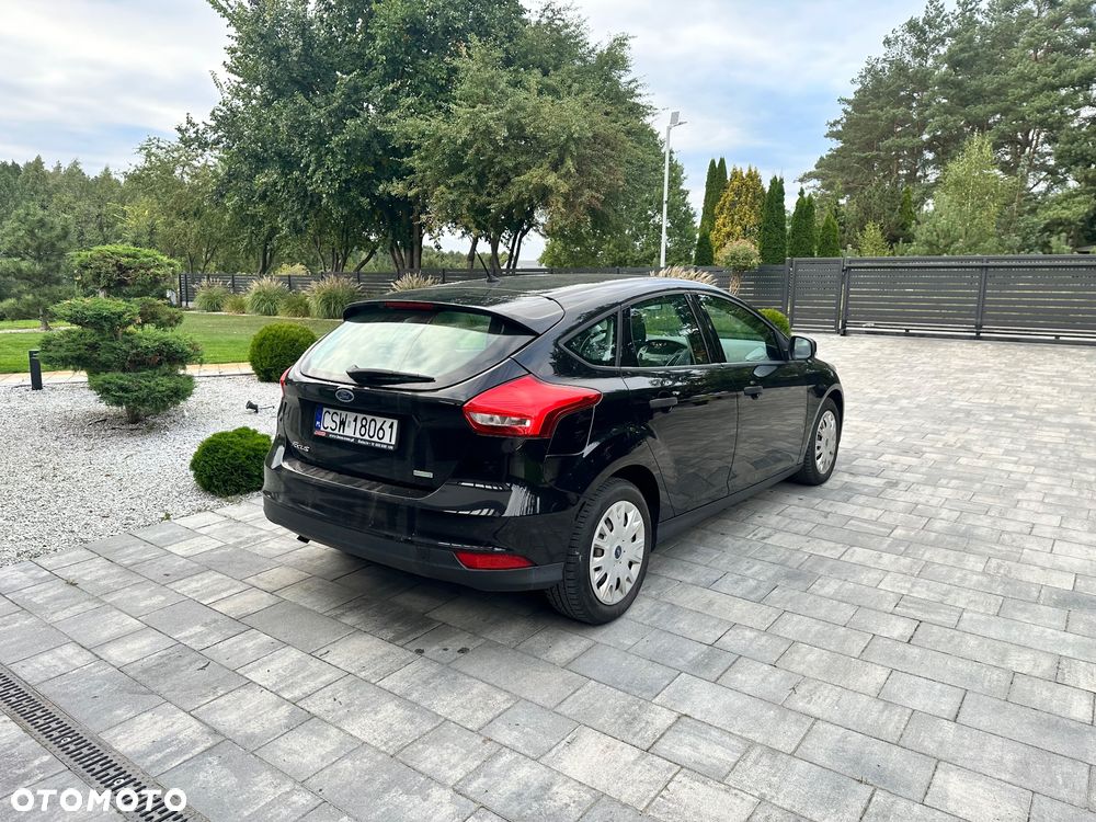 Ford Focus 1.0 EcoBoost Ambiente - 12