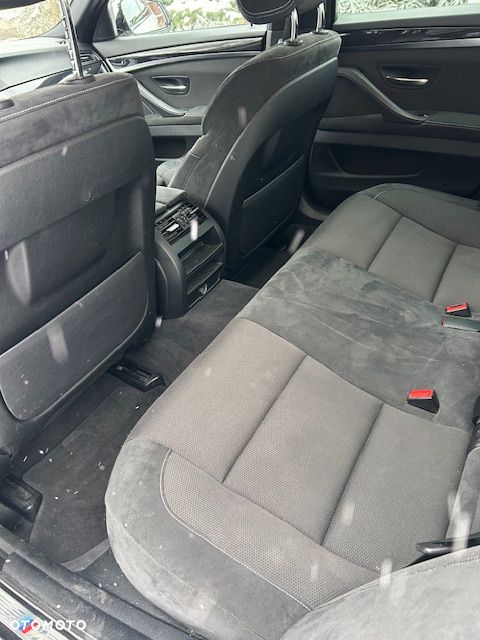 BMW Seria 5 520d xDrive - 10
