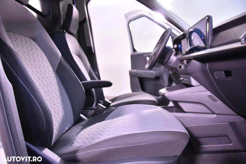 Ford Transit Courier Van - 10