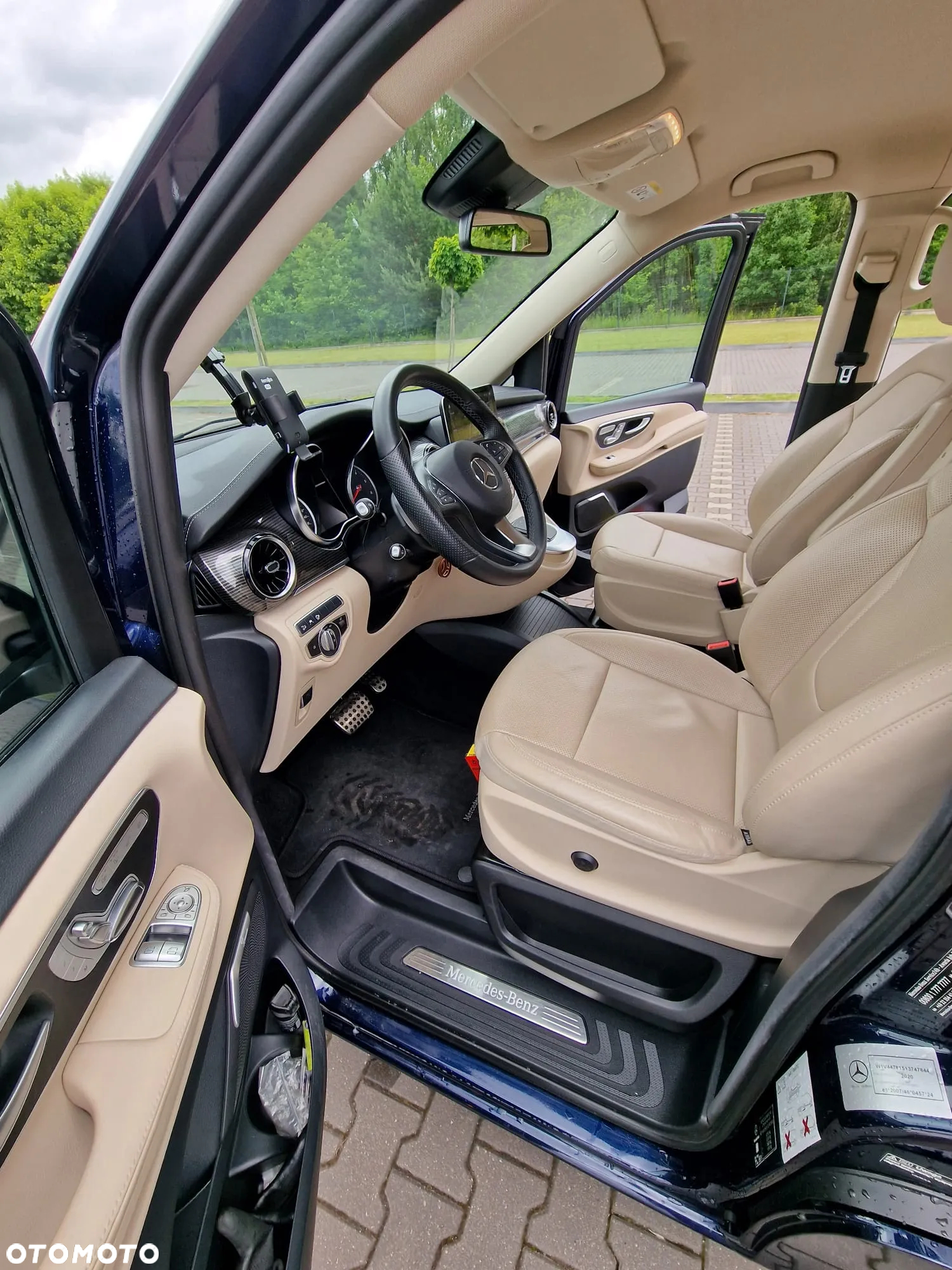 Mercedes-Benz Klasa V 300 d 4-Matic Avantgarde 9G-Tronic (ekstra d³) - 17