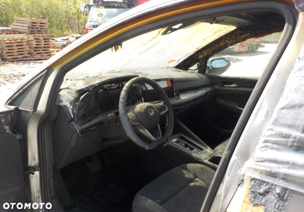 Volkswagen Golf - 31