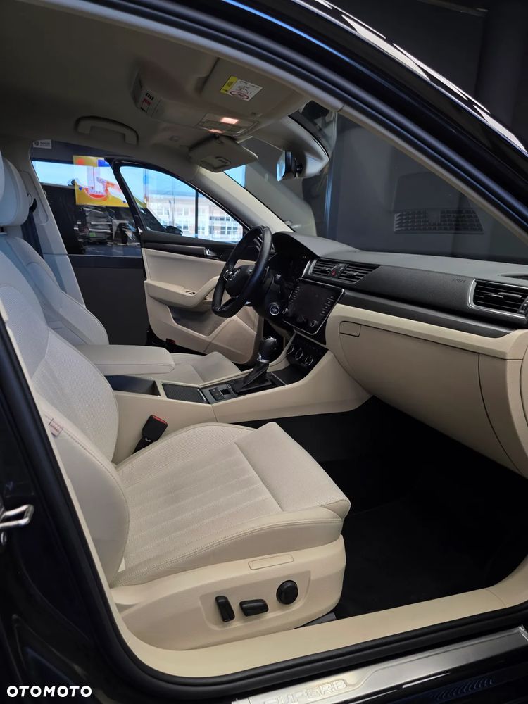 Skoda Superb 2.0 TDI SCR Style DSG - 23