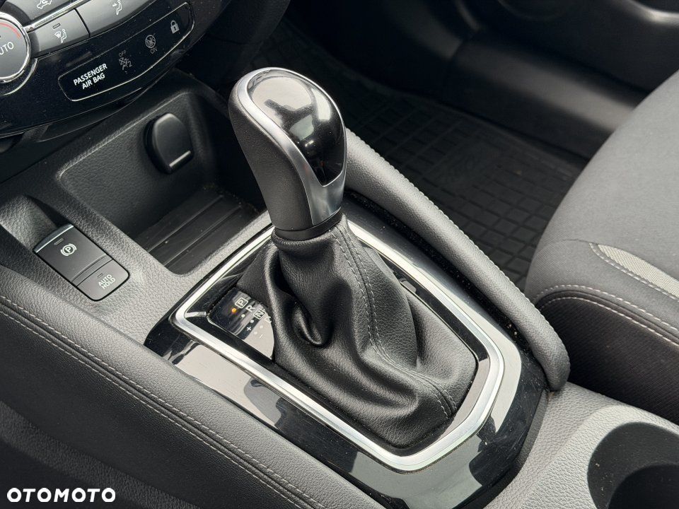 Nissan Qashqai - 10
