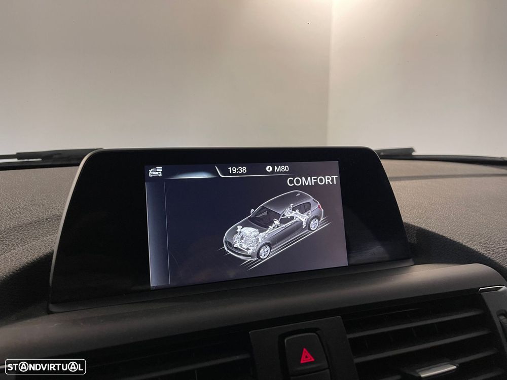 BMW 116 d Sport Line - 25