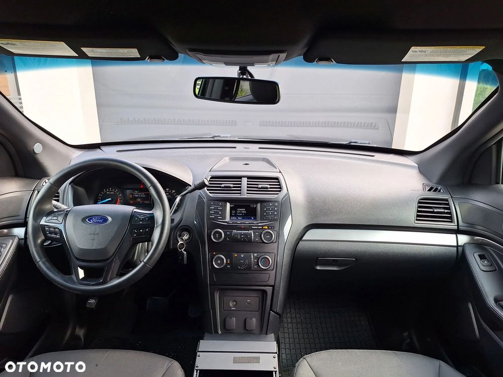 Ford Explorer - 9