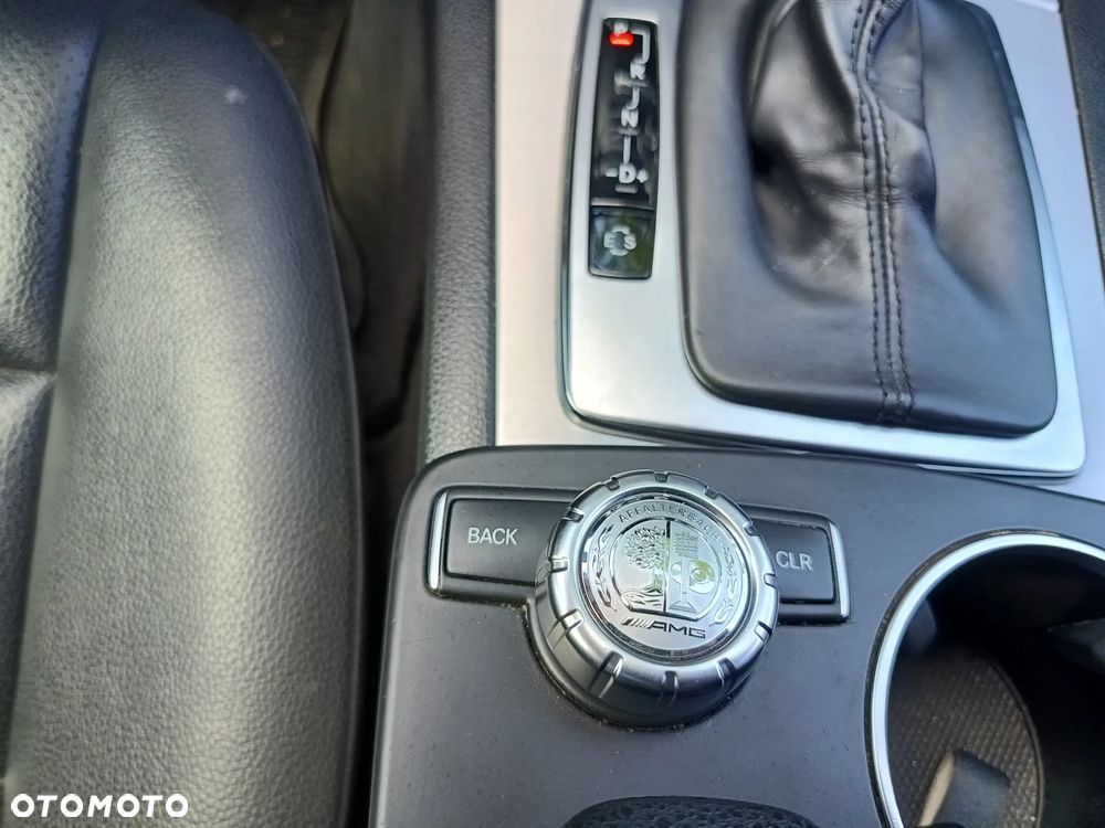 Mercedes-Benz Klasa C 350 T (BlueEFFICIENCY) 7G-TRONIC Avantgarde - 31