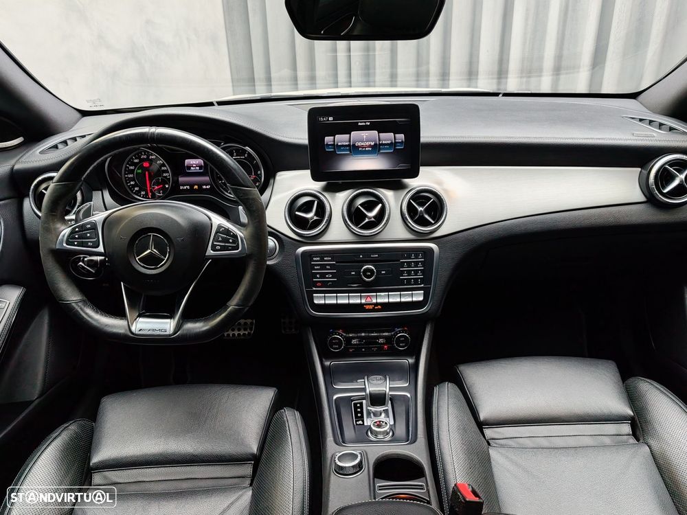 Mercedes-Benz CLA 45 AMG 4Matic Speedshift 7G-DCT - 11