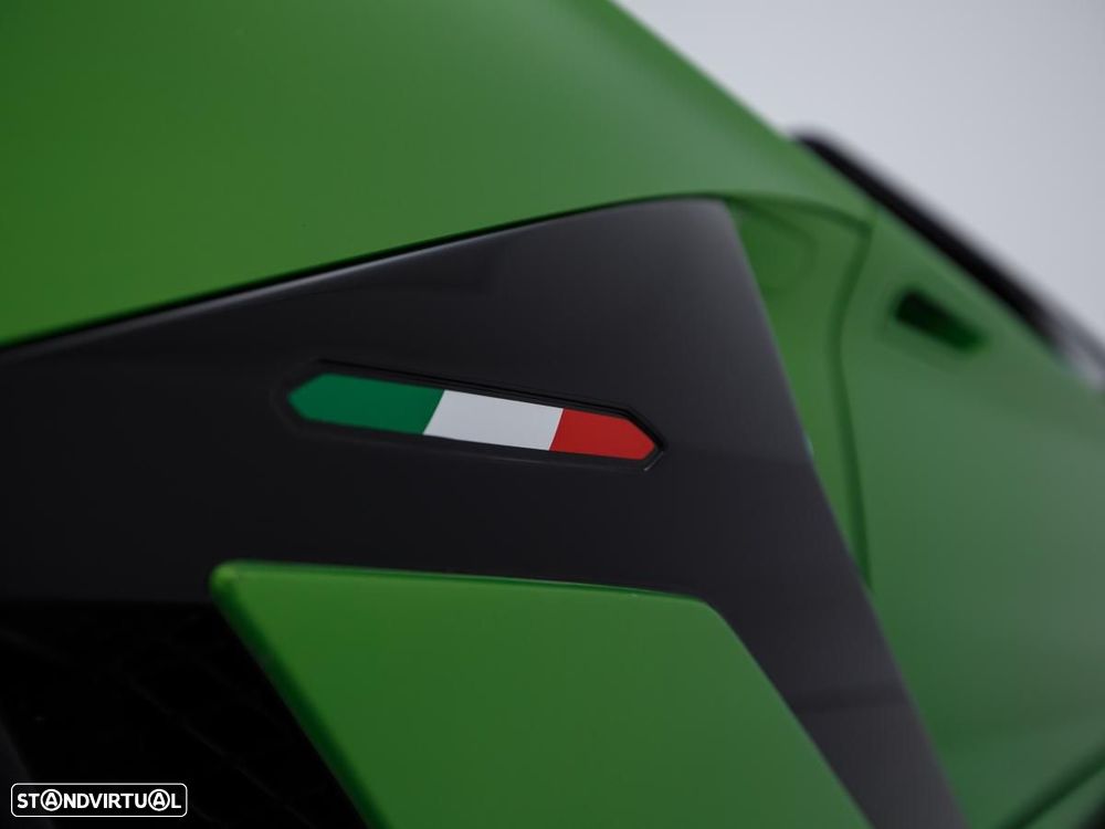 Lamborghini Aventador SVJ - 22