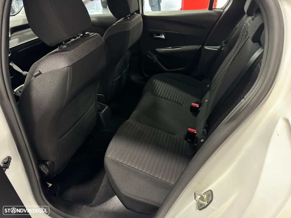 Peugeot 208 1.2 PureTech Active Pack - 44