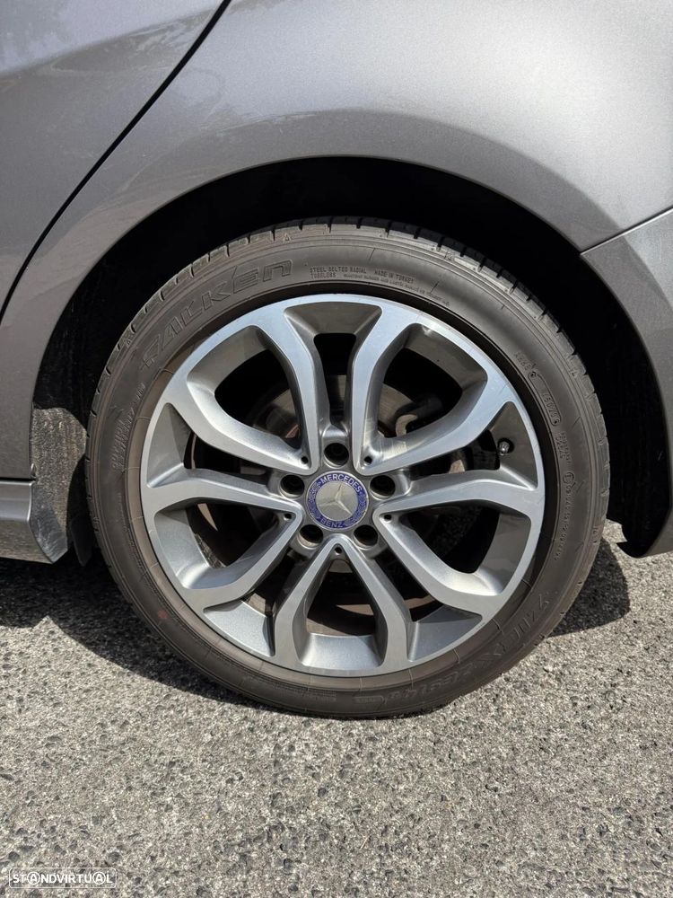 Mercedes-Benz B 180 d 7G-DCT - 19