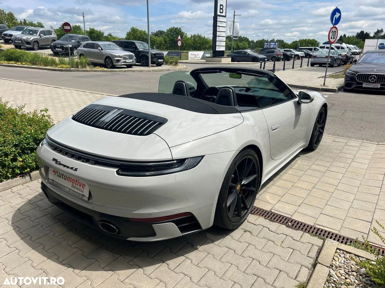 Porsche 911 Carrera 4S Cabriolet PDK - 10