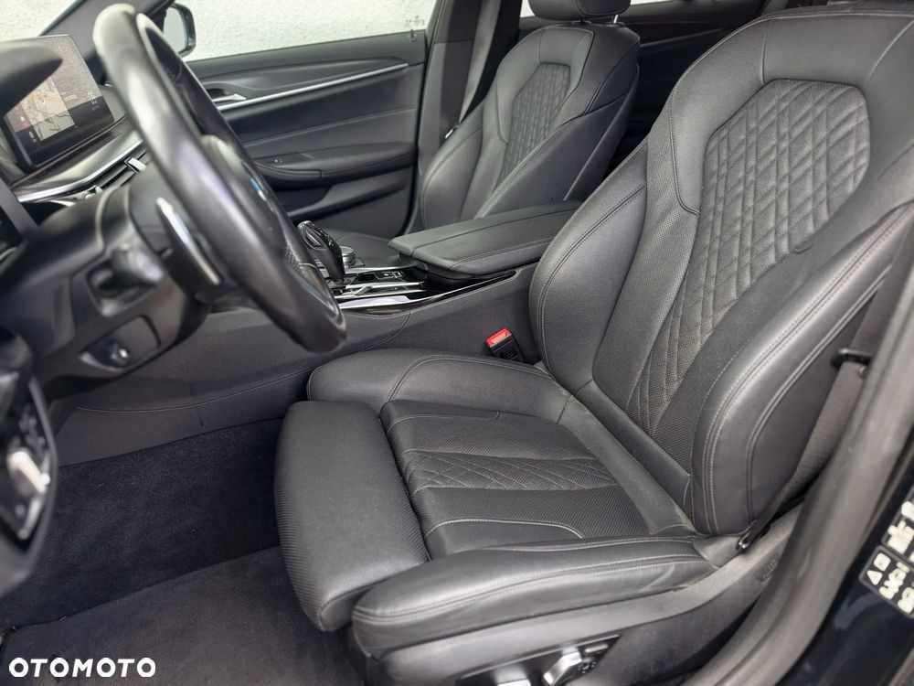 BMW Seria 5 520d xDrive M Sport sport - 14