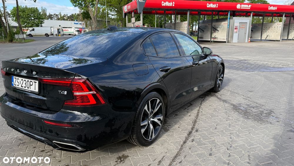 Volvo S60 T4 R-Design - 2