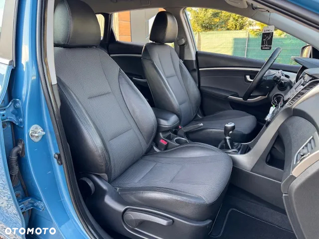 Hyundai i30 - 32