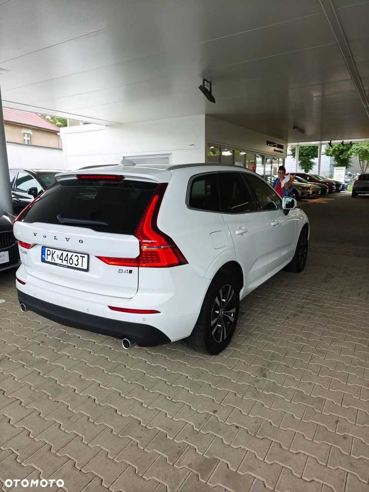 Volvo XC 60 B4 D AWD Momentum Pro - 9