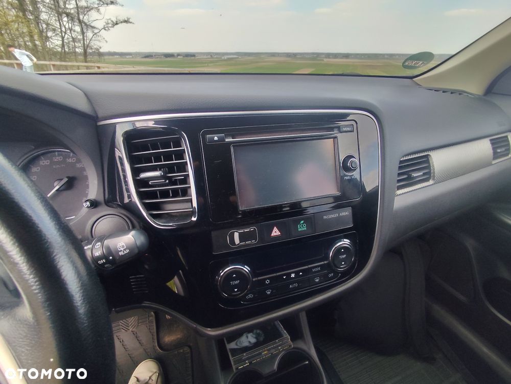 Mitsubishi Outlander 2.0 2WD - 21