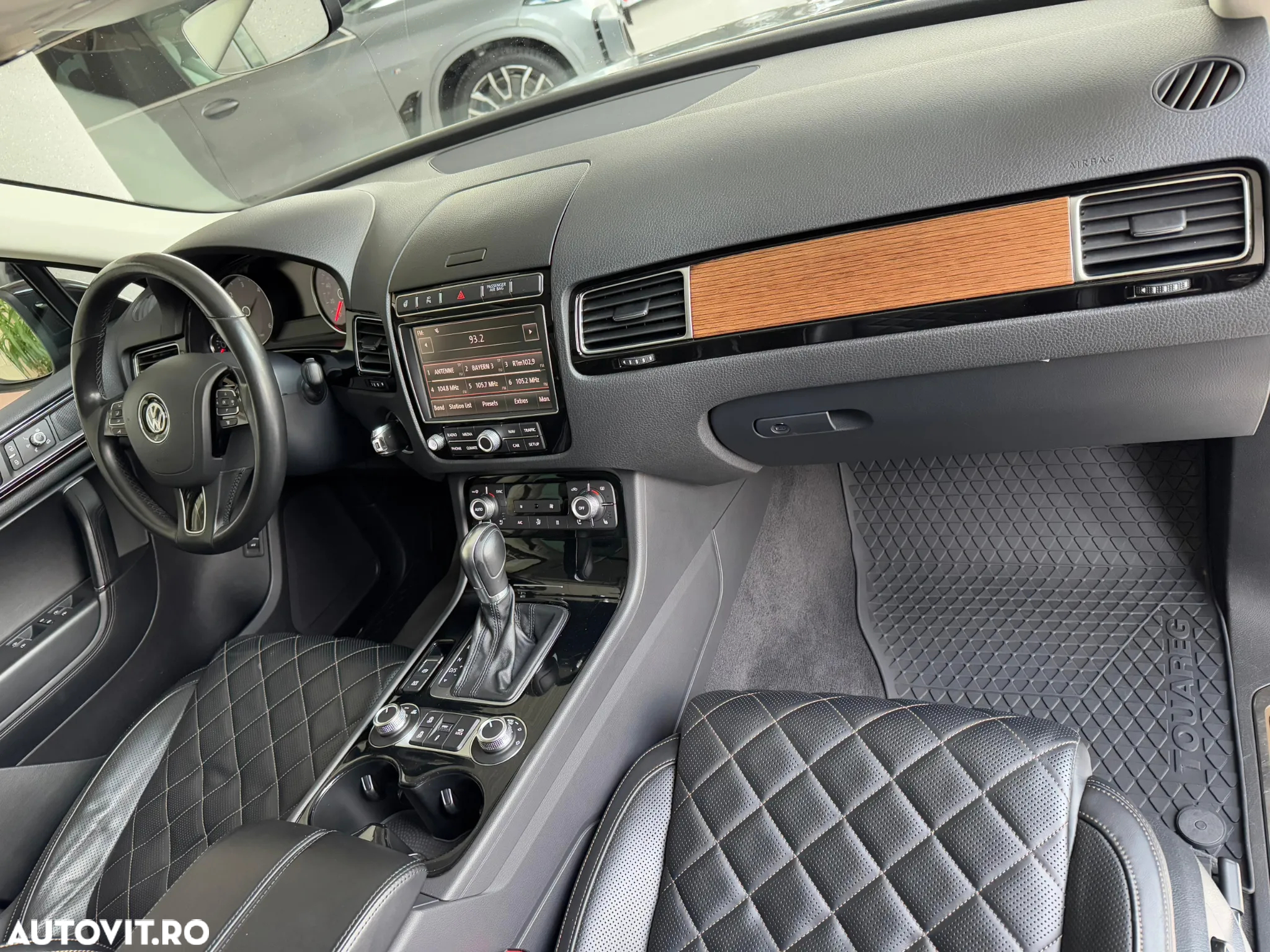 Volkswagen Touareg - 9