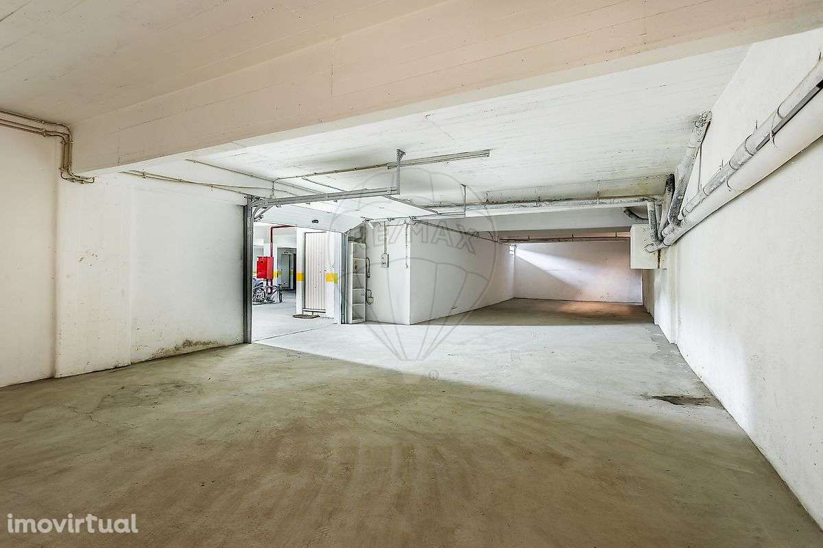 Garagem  para arrendamento - Grande imagem: 2/10