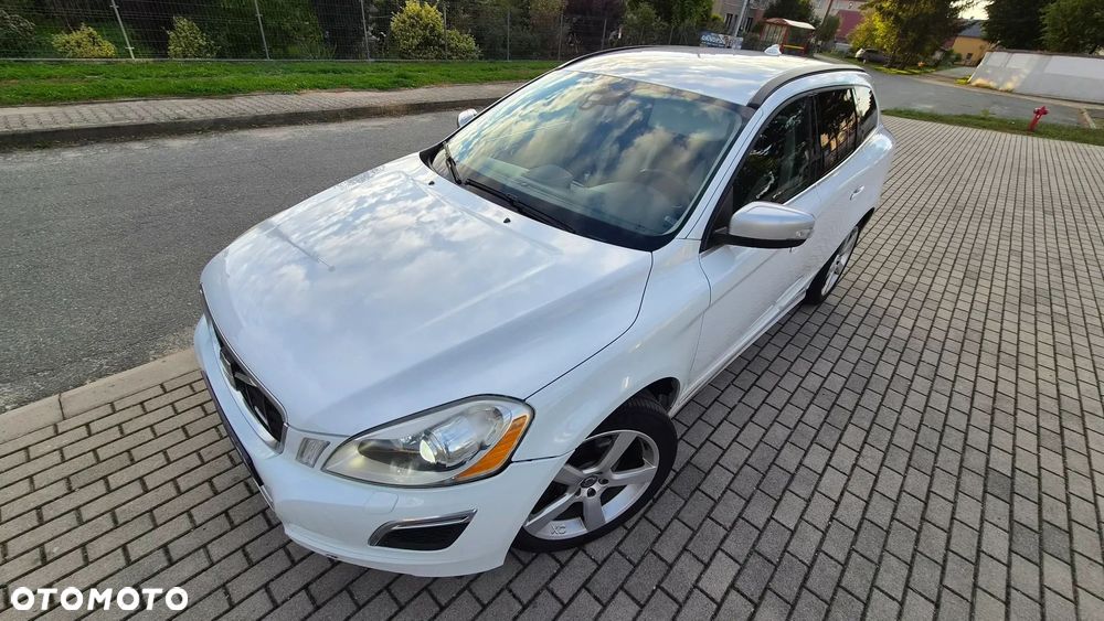 Volvo XC 60 D5 AWD RDesign - 11