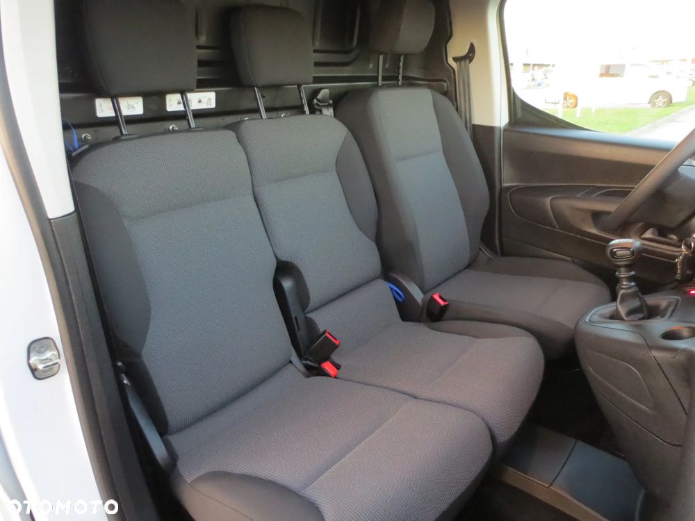 Opel COMBO SALON POLSKA ORYGINAŁ LAKIER i BARDZO NISKI PRZEBIEG  JAK NOWY - OKAZJA !!! - 16