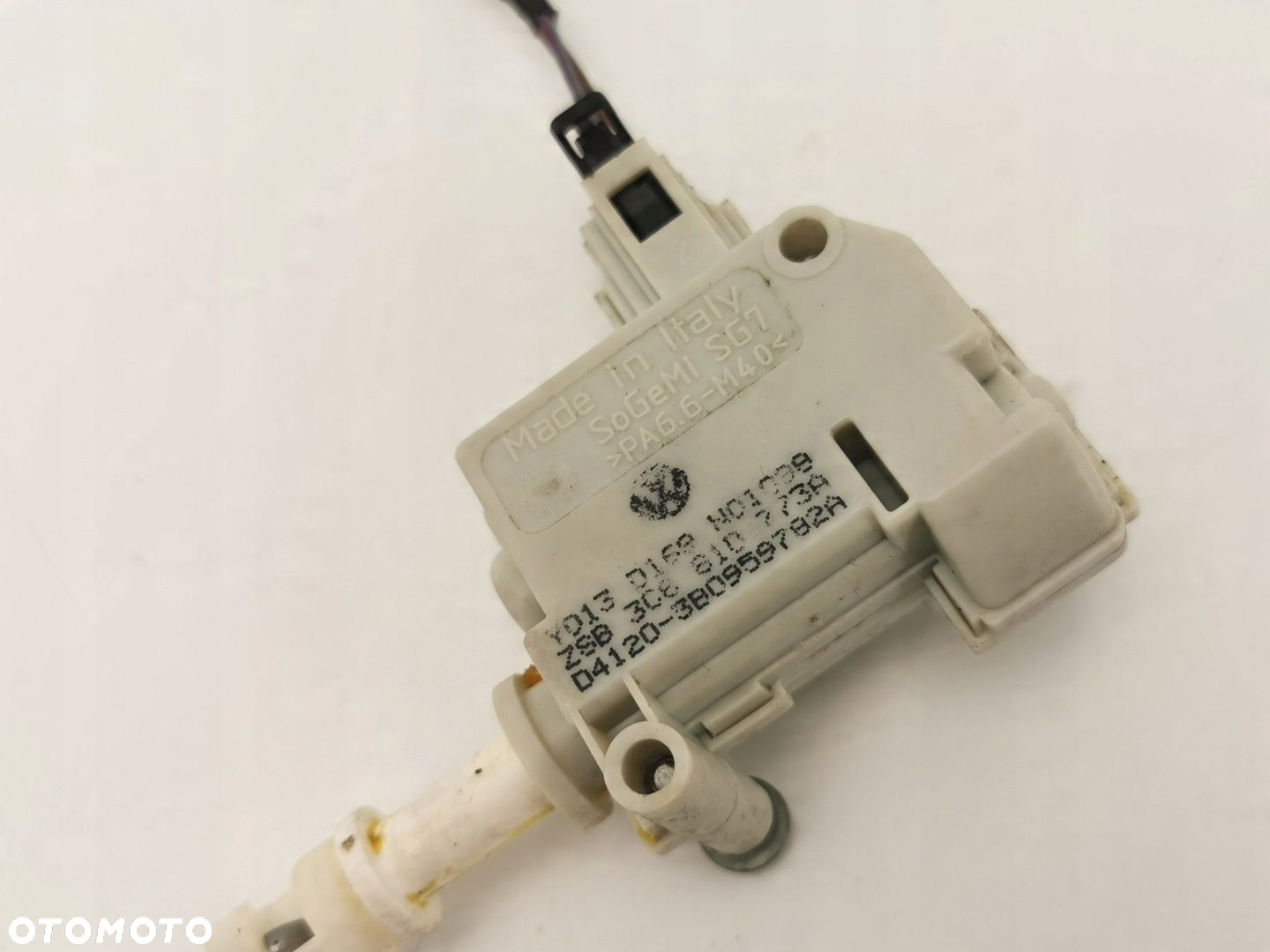 VW VOLKSWAGEN PASSAT CC B6 B7 SIŁOWNIK KLAPKI PALIWA 3C88110773A - 2
