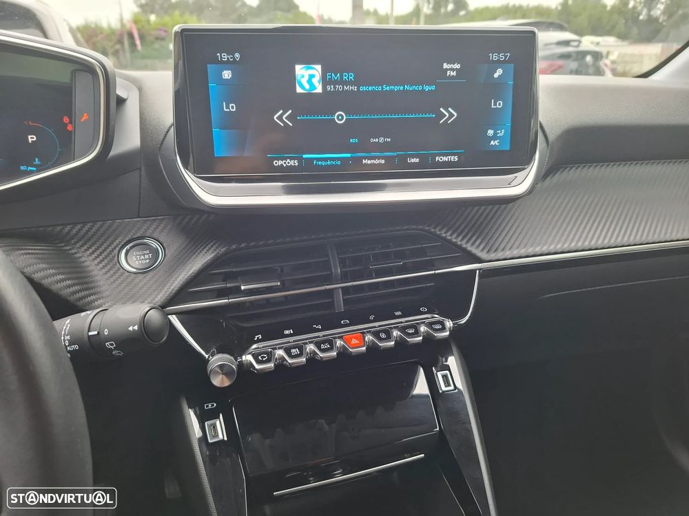 Peugeot 208 PureTech 130 EAT8 Allure - 42
