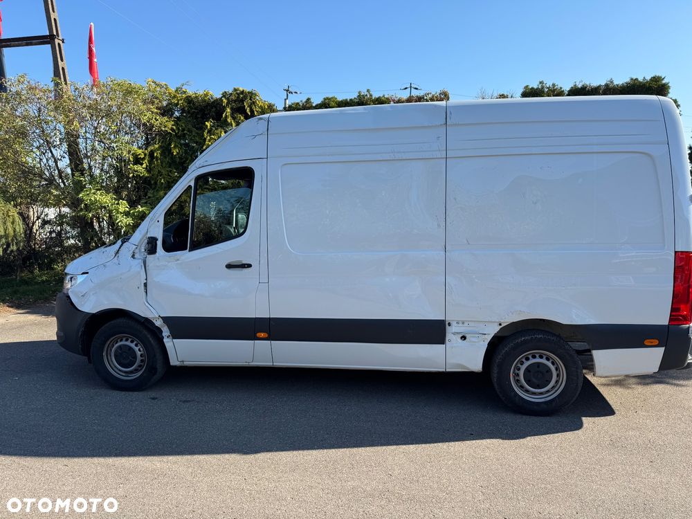 Mercedes-Benz SPRINTER - 11