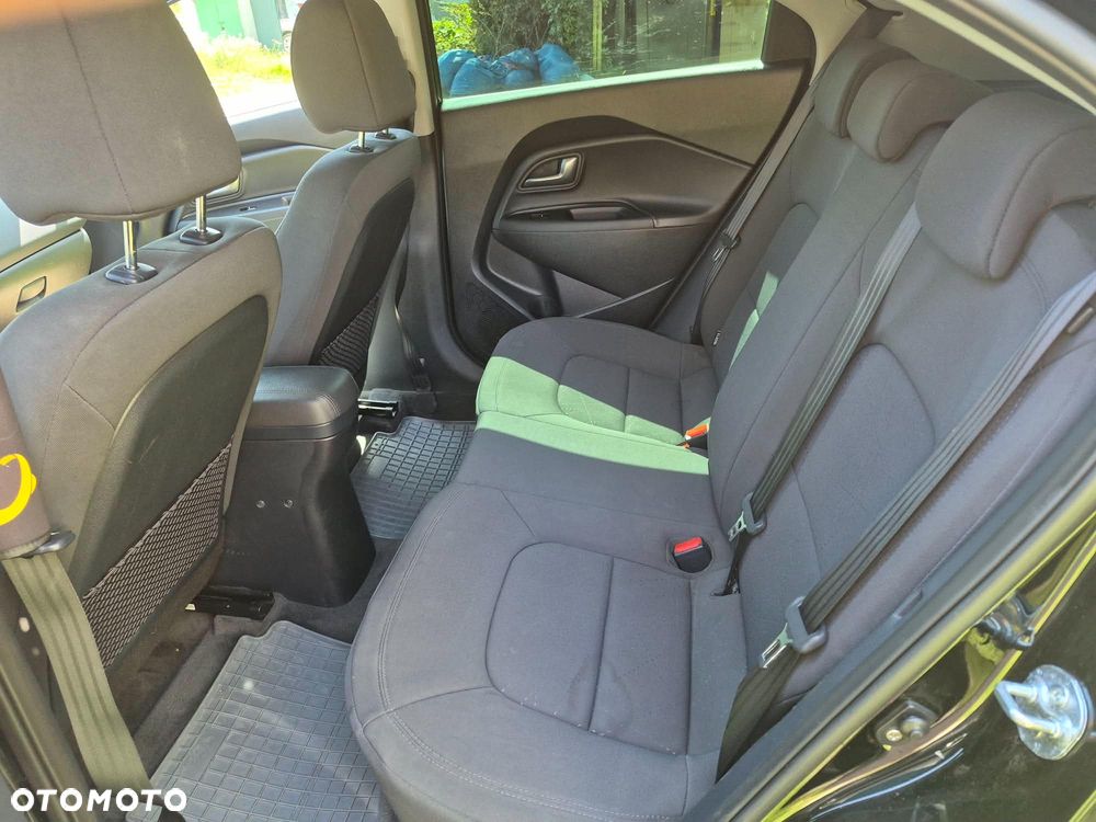 Kia Rio 1.4 crdi XL - 11