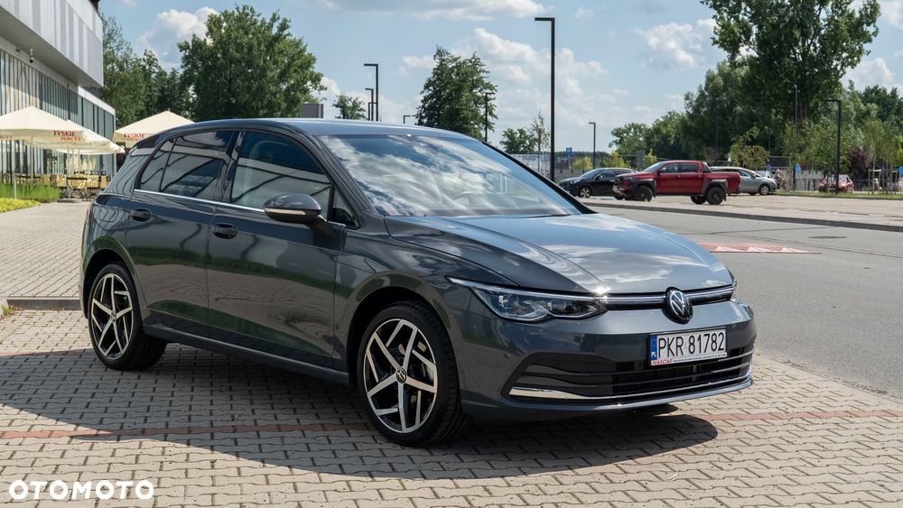 Volkswagen Golf - 6