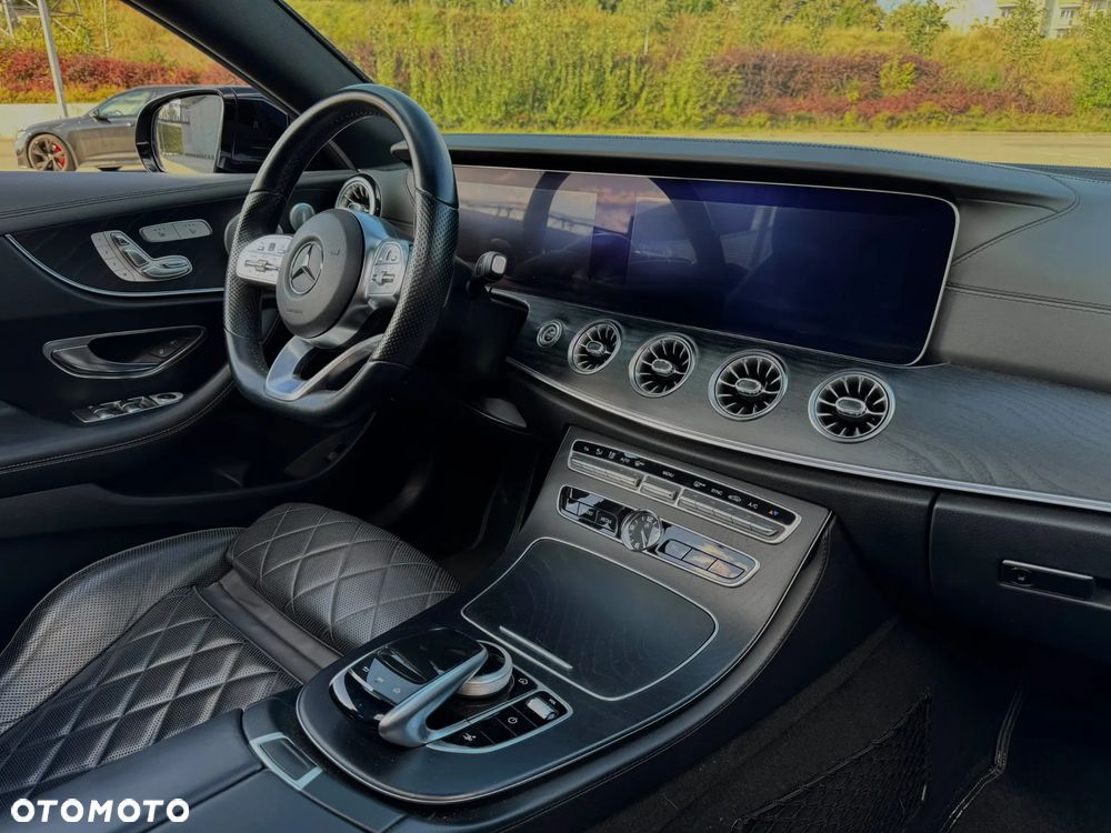 Mercedes-Benz Klasa E 220 d 4-Matic 9G-TRONIC - 8