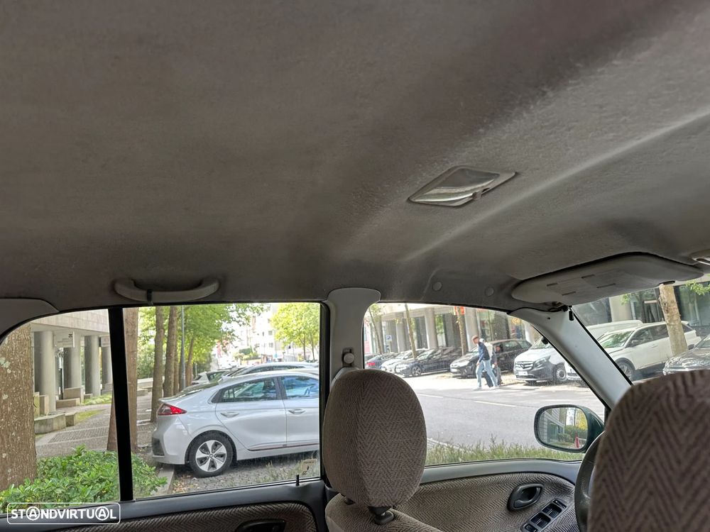 Suzuki Grand Vitara Metal Top 2.0 TDi - 25