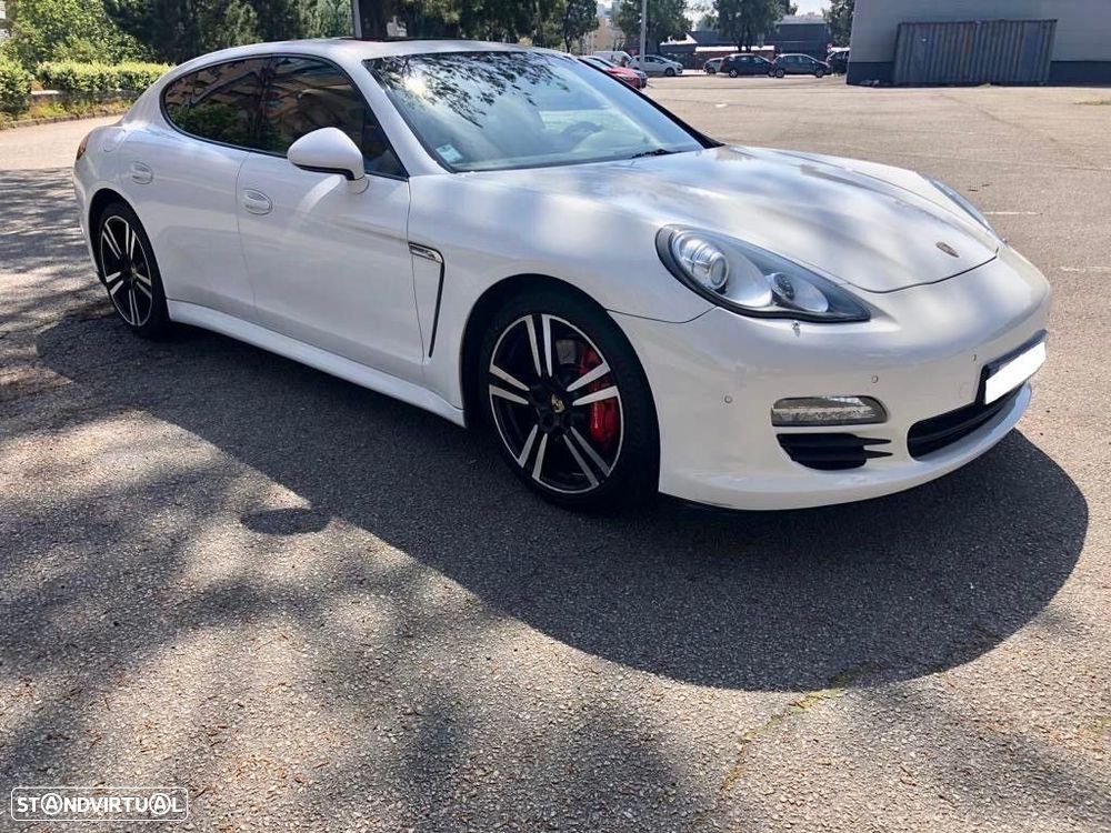 Porsche Panamera Platinum Edition - 3