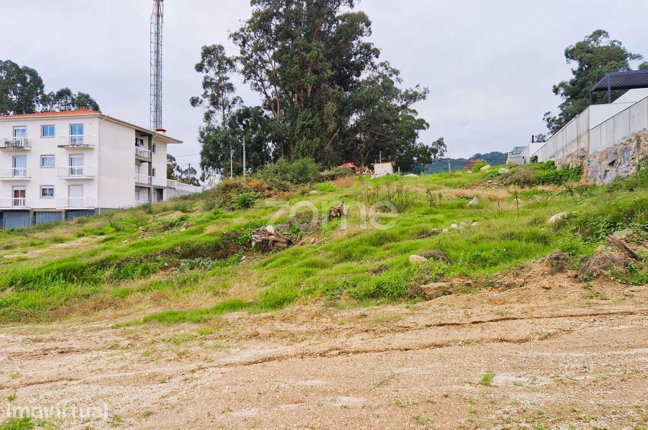 Terreno com projeto aprovado para 5 moradias. - Grande imagem: 5/25